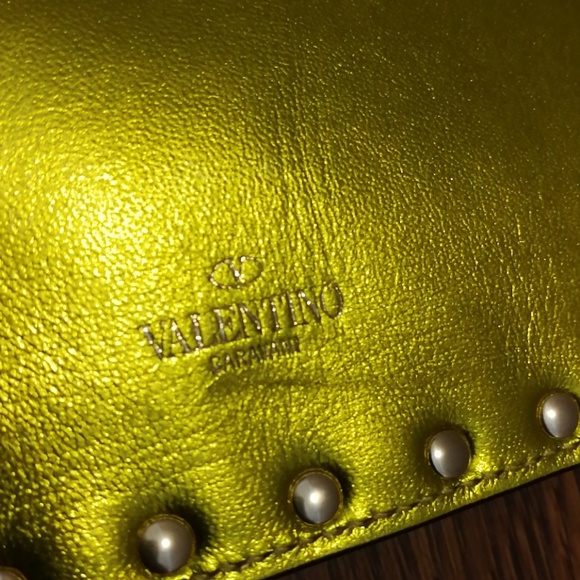 Valentino Clutch - Picture 5 of 6